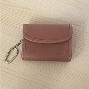 Rare vintage Coach Tan Leather Keychain Wallet! Never Used!